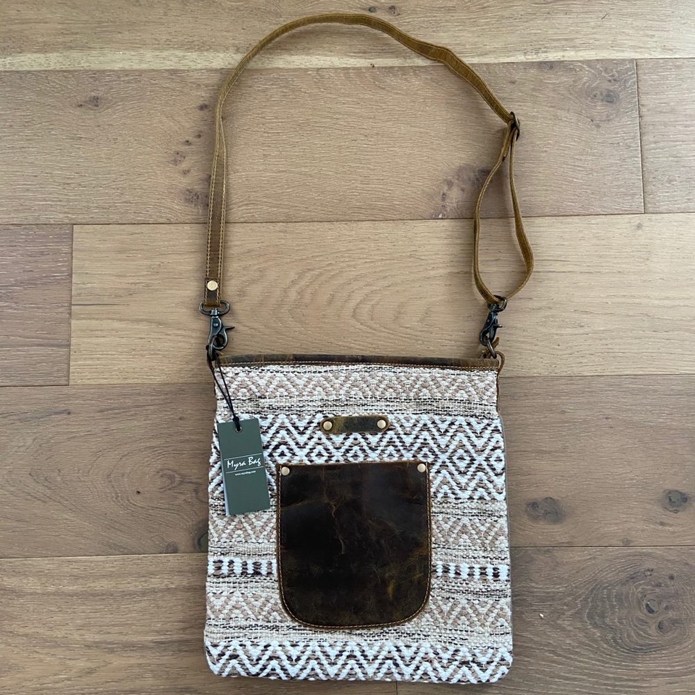 Myra Bag Crossbody